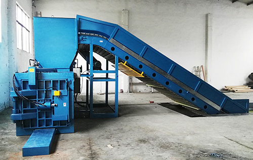 半自動(dòng)臥式打包機(jī)