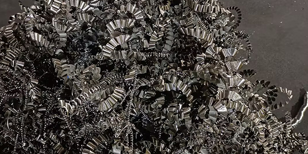 機(jī)床鋁刨花壓餅機(jī)，破機(jī)加工碎屑回收難題