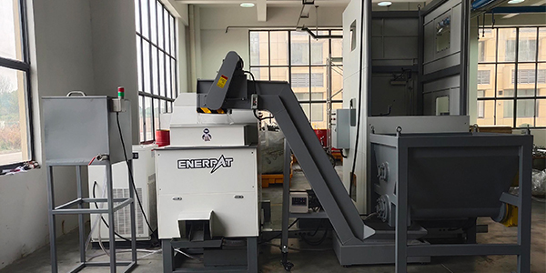 金屬屑?jí)猴灆C(jī)，美化機(jī)加工工廠環(huán)境，降低運(yùn)輸成本