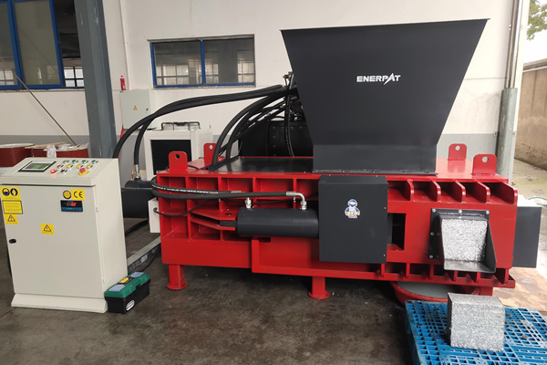 江蘇某汽車零部件公司定制鋁屑?jí)簤K機(jī)案例