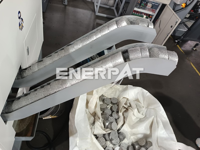 雙出餅鋁屑壓餅機(jī)