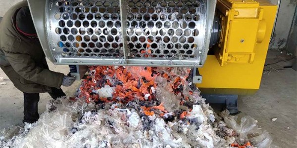 廢舊噸包袋回收處理設(shè)備 恩派特噸包袋撕碎機