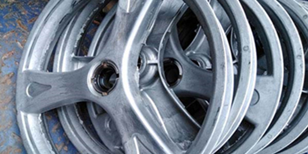 廢舊汽車輪轂破碎機，推動資源循環(huán)再利用