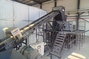 華友鈷業(yè)股份公司定制噸包袋破碎清洗造粒線案例