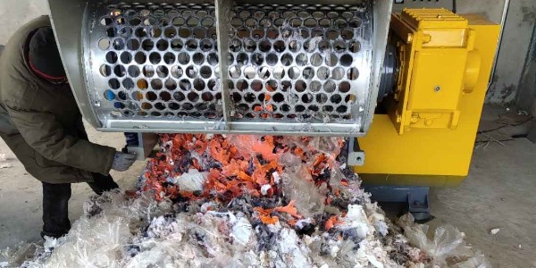 恩派特告訴你塑料撕碎機一個小時能處理多少噸？